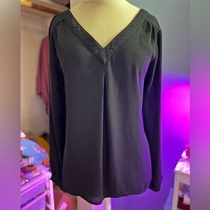 Black v-Neck Blouse with adjustable sleeves and fun back details